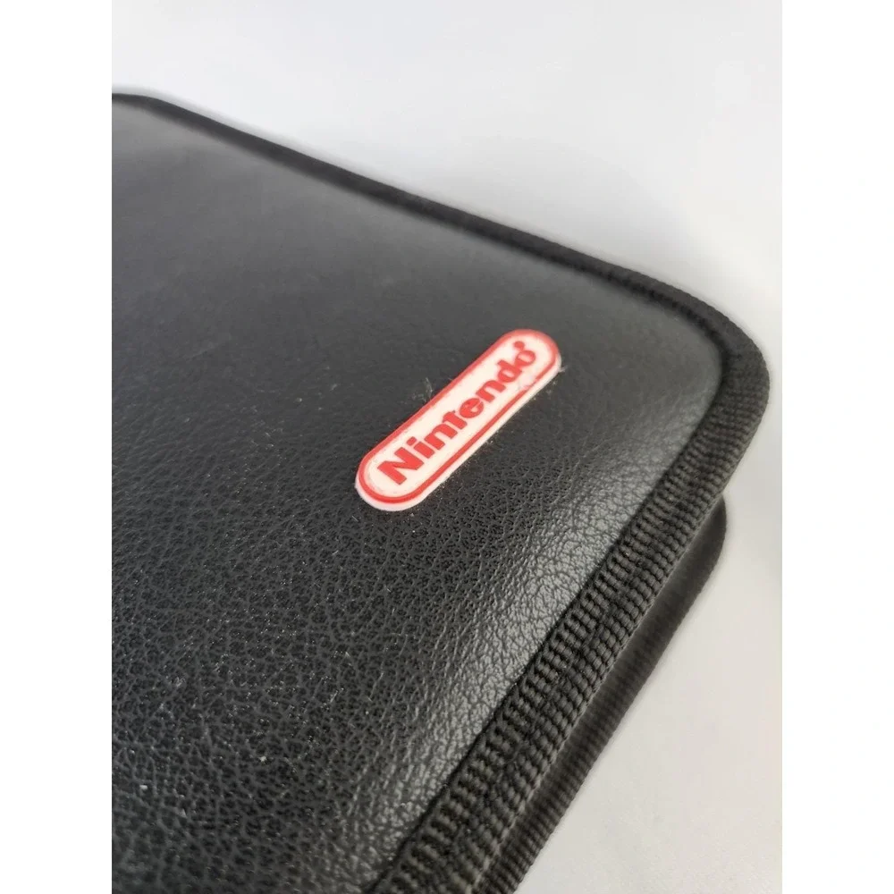 Vintage Nintendo GBA Game Boy GAMEBOY Advance 32 Case Folder Binder Black Rare
